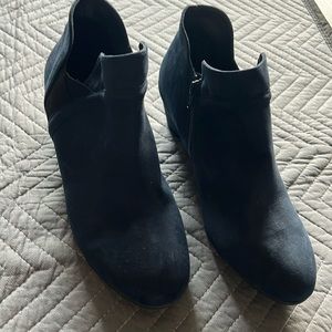 Croft and borrow 11 m blue suede ankle boots